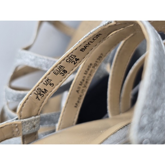 Naturalizer Women's Baylor Dress Sandal Silver Glitter Heels - Sz 7.5 Good - Picture 7 of 13